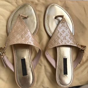 Louis Vuitton Flat Thong Sandals